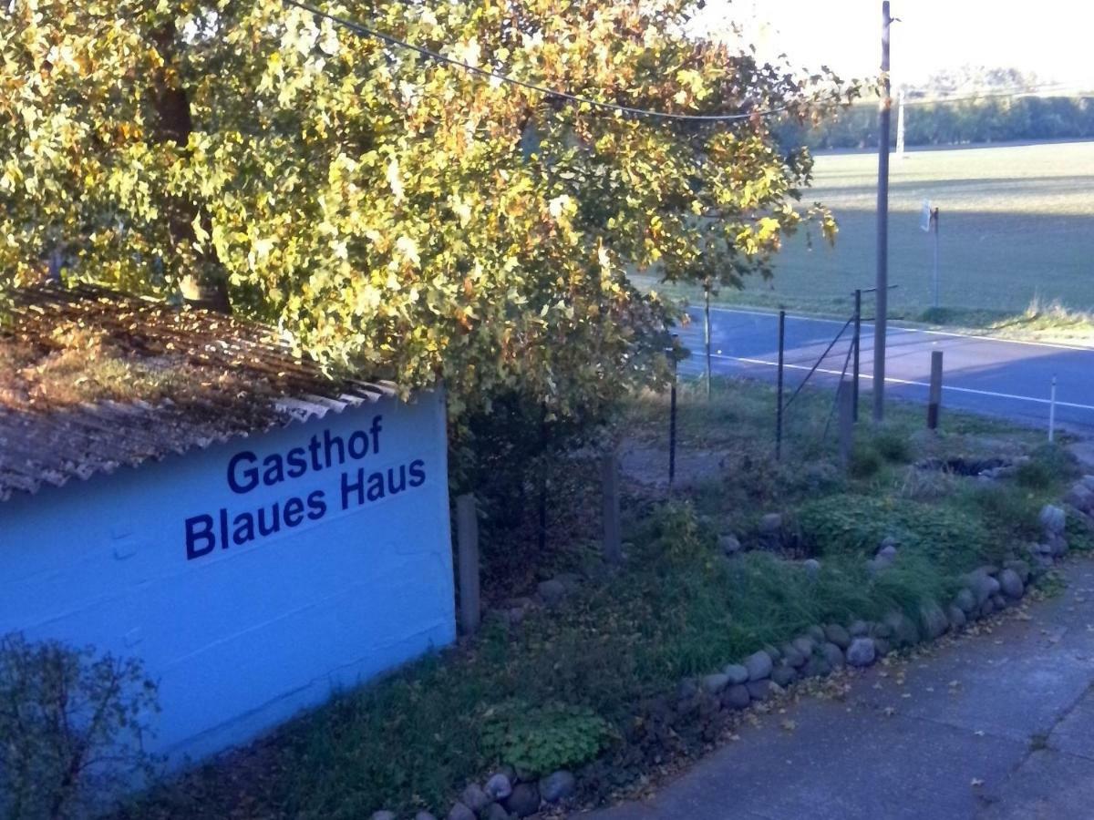Hotel Gasthof Blaues Haus Bastorf Zewnętrze zdjęcie